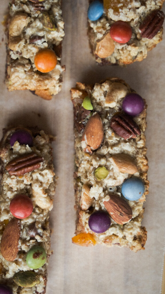 Homemade granola bars for toddlers