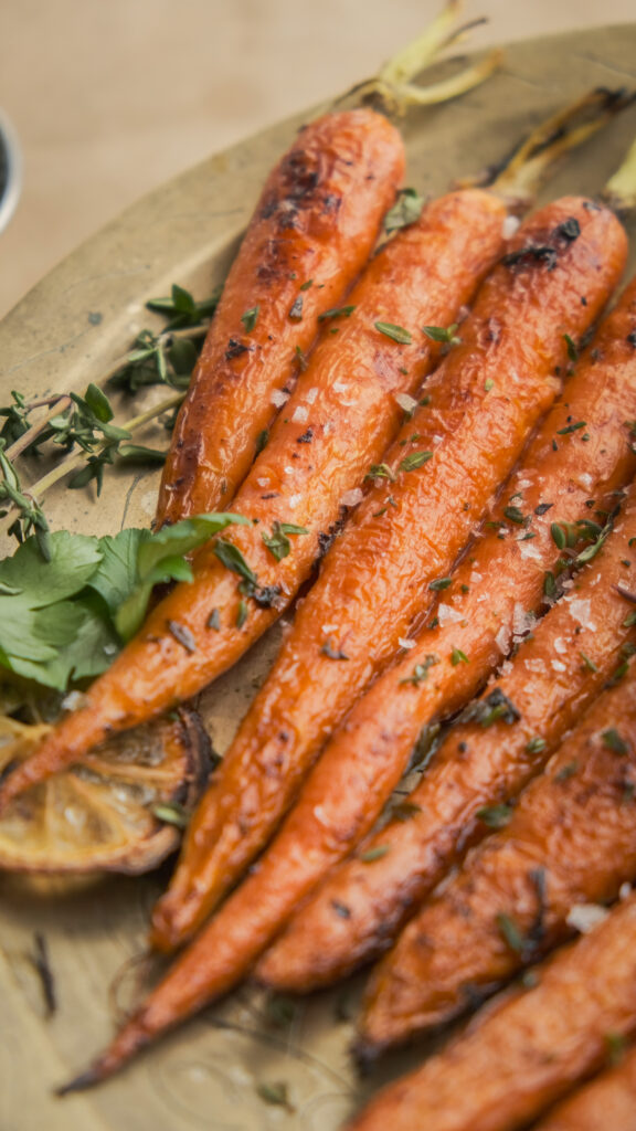 Whole Roasted Carrots (Maple,Lemon,Thyme) - Molé in the Wall