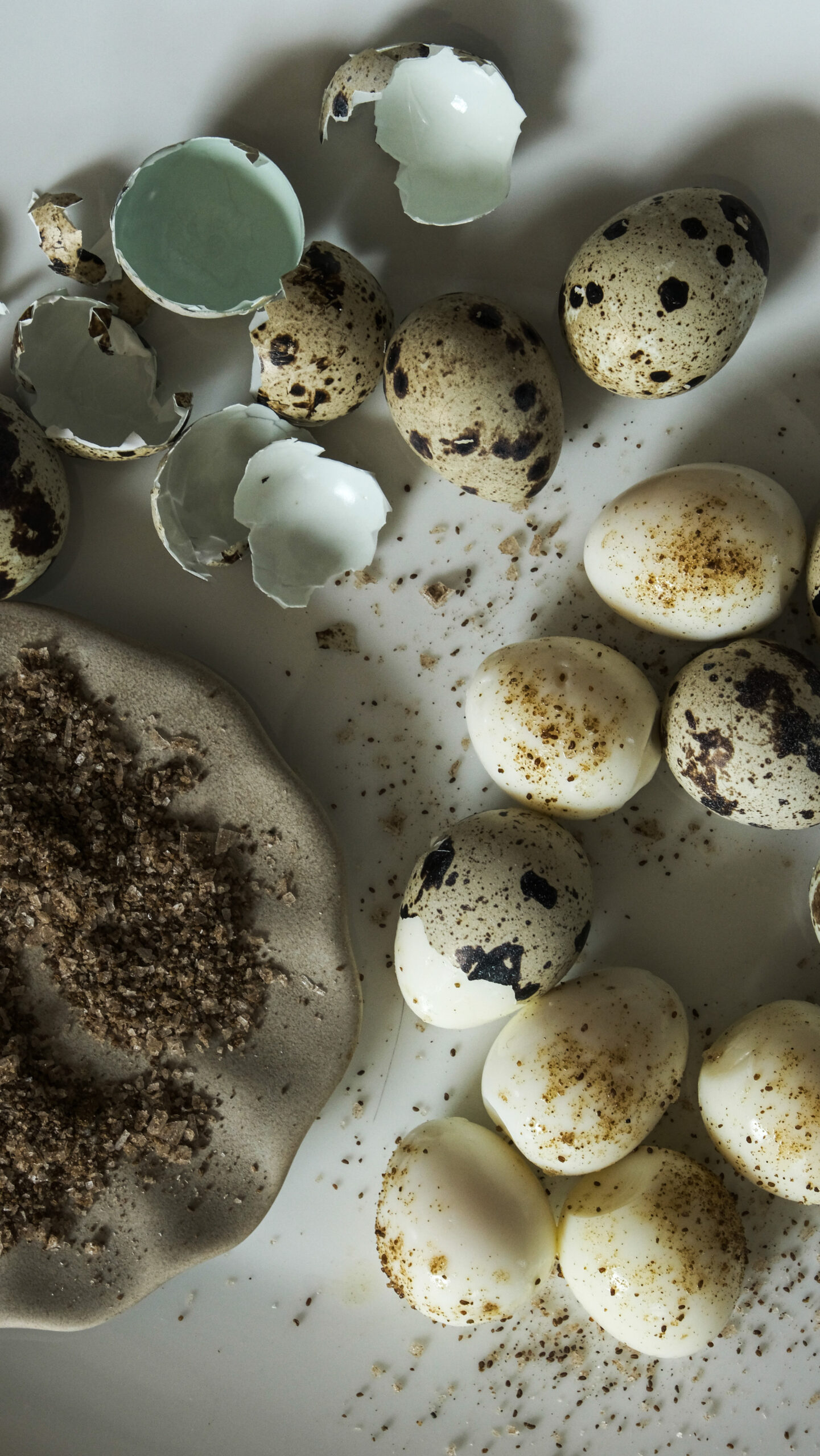 Perfect hard boiled quail eggs