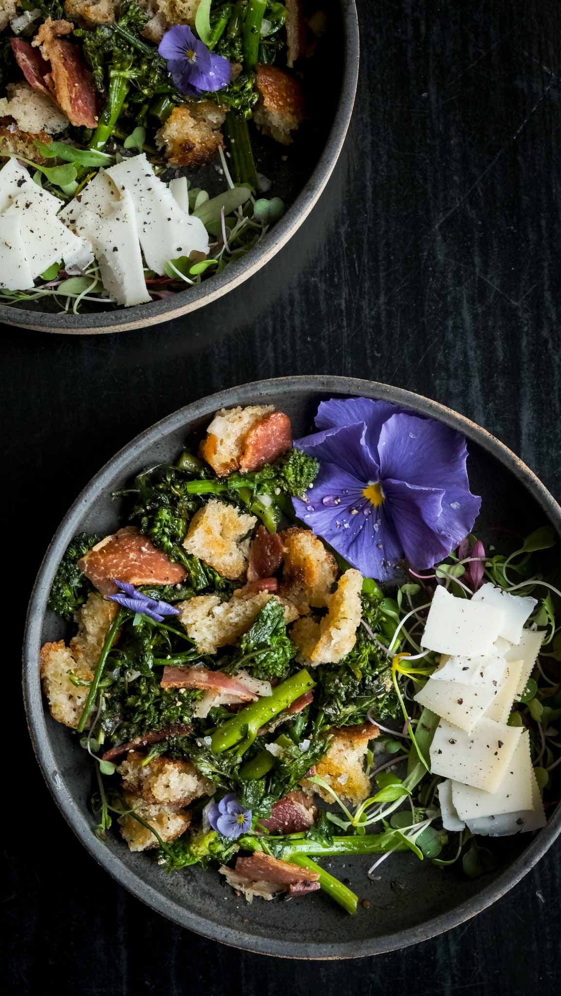 Broccolini salad with roasted garlic dressing